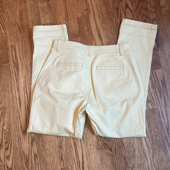 Gap girlfriend khaki Slim Fit Chinos with Textured Fabric - Picture 3 of 3